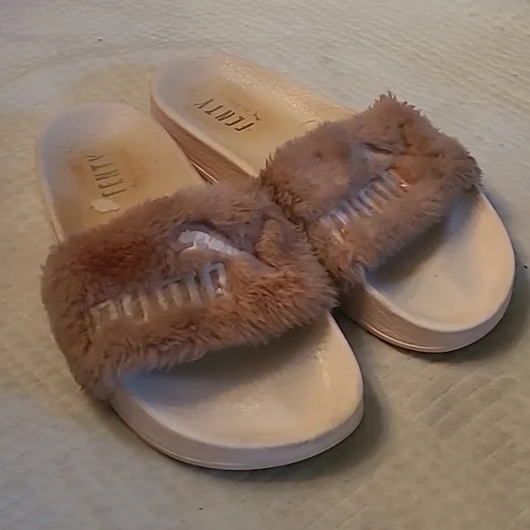 Puma Shoes Puma X Fenty Furry Slides Light Pink Size Poshmark
